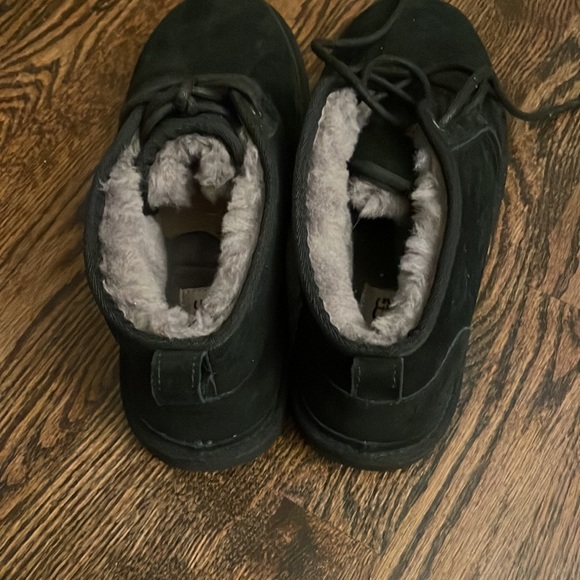 UGG Men's Neumel Shoes - Picture 7 of 8